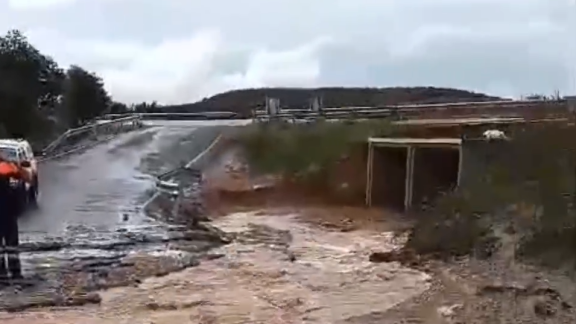 Cortada por inundación la A-224 a su paso por el término de Híjar