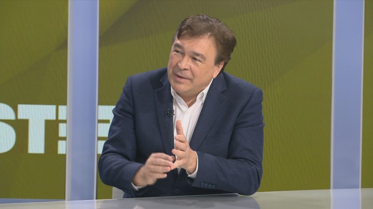 El candidato de Existe al Parlamento Europeo, Tomás Guitarte, este viernes en Aragón TV.