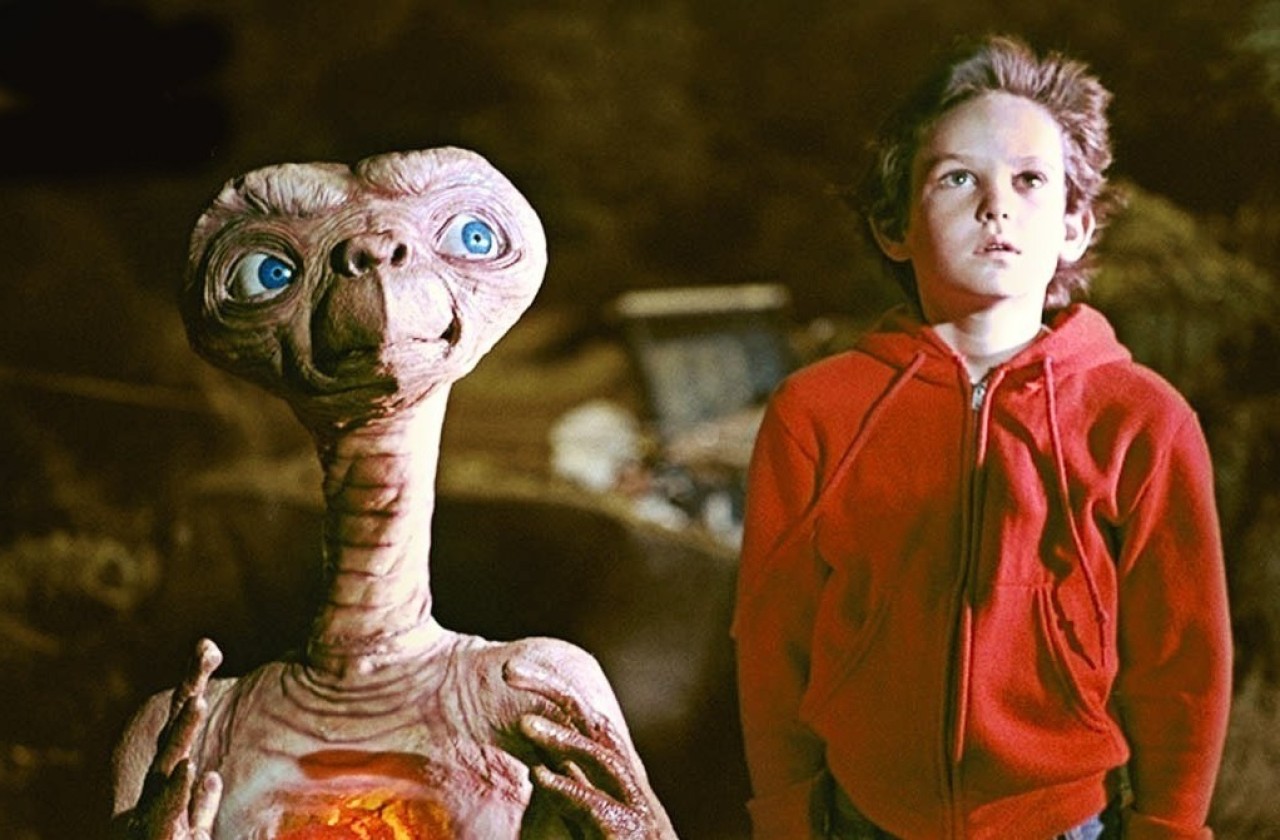 Qué ver?: “E.T., el extraterrestre”, cuando la ciencia ficción se hizo  familiar