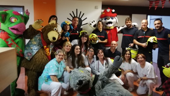 Los Zagales de Aragón TV visitan el Hospital Infantil de Zaragoza