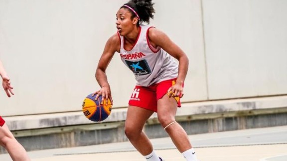 Helena Oma, convocada con la Selección Española de baloncesto 3x3