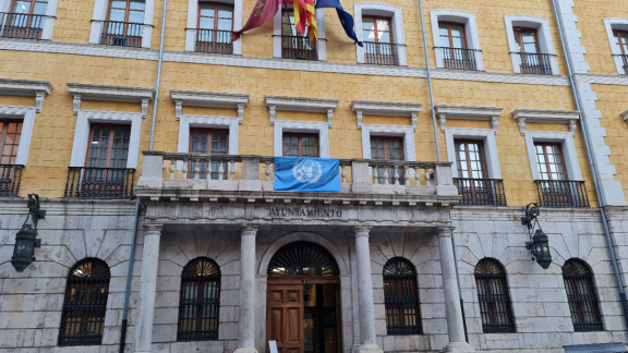 Tenso debate en el pleno del Ayuntamiento de Teruel, con cruce de acusaciones por la caída del Torico