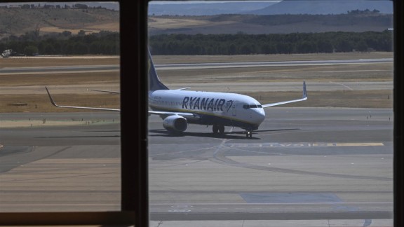Retrasos en más de 15 vuelos durante la segunda jornada de huelga en Ryanair