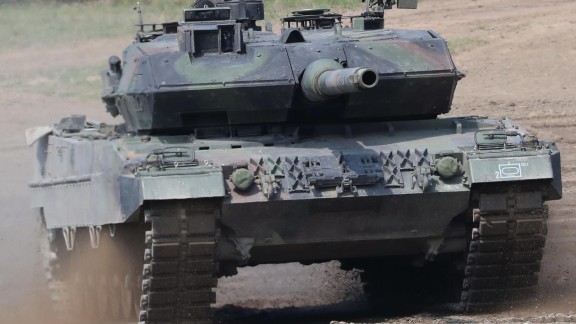 Alemania aprueba el envío a Ucrania de tanques 'Leopard 2'