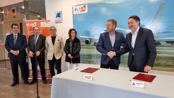 El Aeropuerto de Teruel y Aragón Film Commission firman un acuerdo para impulsar los rodajes