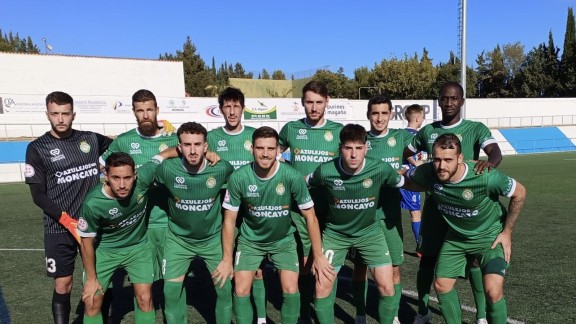 El CD Cuarte y el CD Ebro lideran la tabla de Tercera División