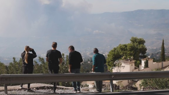 Estabilizado el incendio forestal de Mijas (Málaga) que ha obligado a desalojar cuatro urbanizaciones