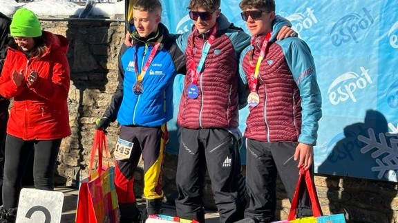 Diez medallas para los esquiadores aragoneses en las dos primeras pruebas de la Copa de España