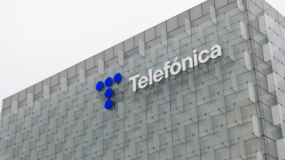 El Estado adquirirá un 10% del capital social de Telefónica