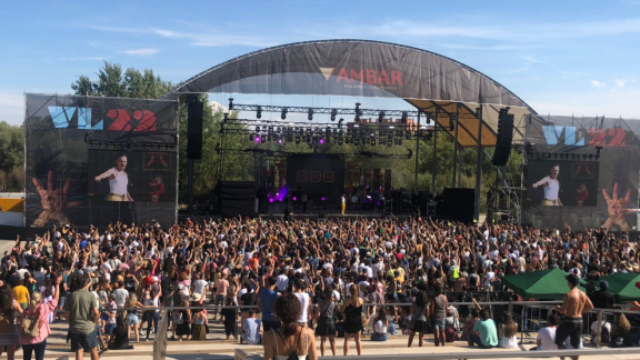 El festival Vive Latino reunirá en Zaragoza a Bomba Estéreo, Rayden, SFDK, Los Planetas y Hombres G