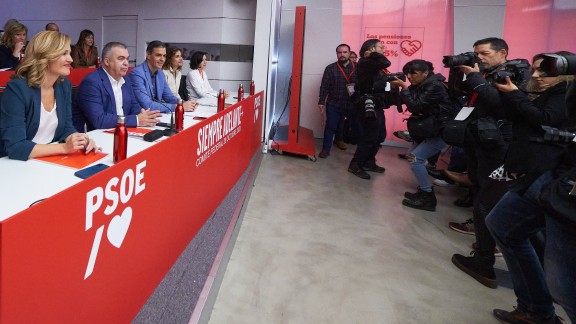 El PSOE aplaza al martes la reunión para aprobar la lista a las europeas, pero mantiene el Comité Federal