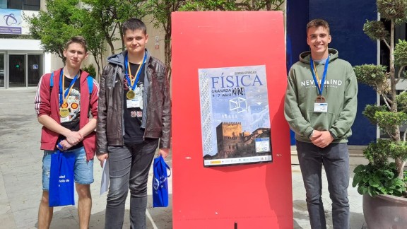 Cómo se preparan y se plantean el futuro tres de las mentes jóvenes más brillantes de Aragón
