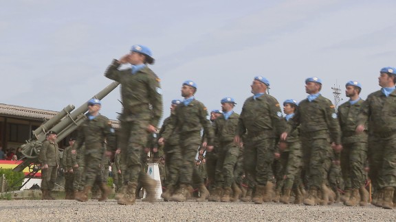 Más de 600 militares se despiden en Zaragoza antes de partir hacia el Líbano, en pleno conflicto de Gaza