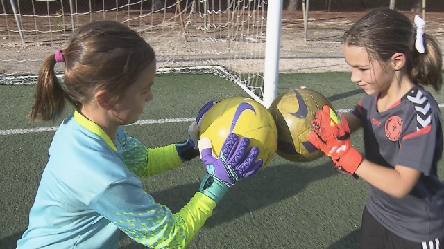 Imagen de Los límites a la presencia de niñas en el fútbol mixto, este lunes en ‘Objetivo’