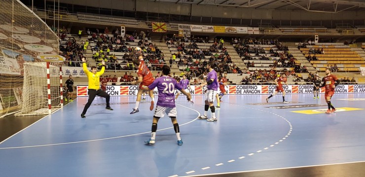 El Bada Huesca durante un partido la pasada campaña