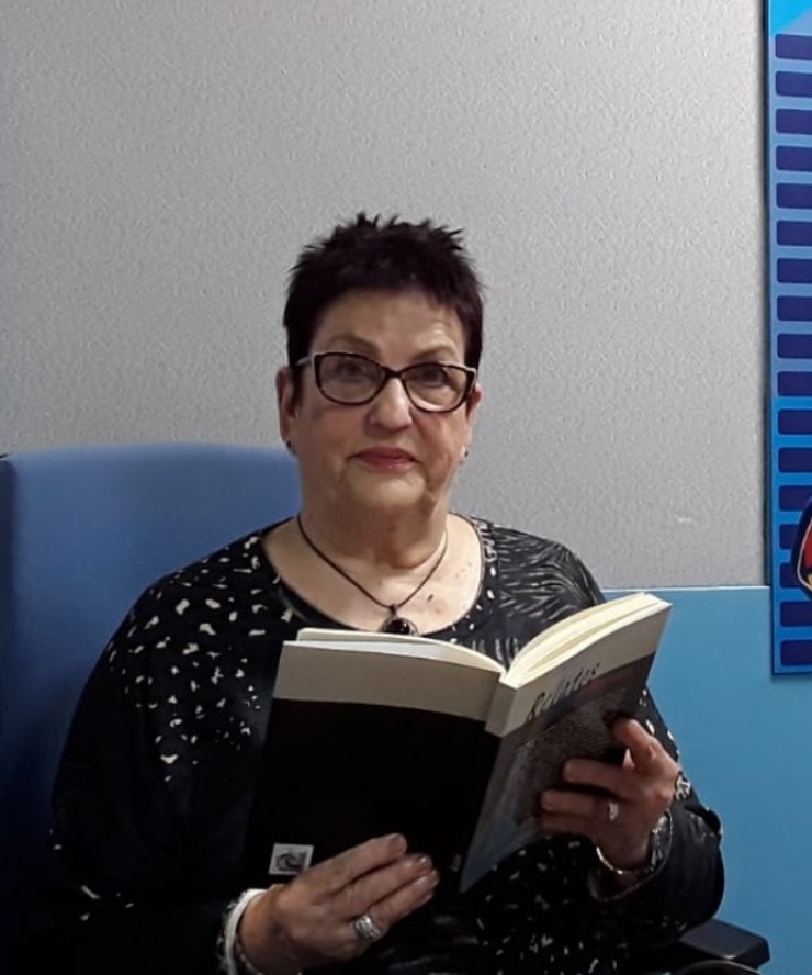 Entrevista a Rosa María Valiente Urrea en Aragón Radio, dónde nos presenta uno de sus poemarios