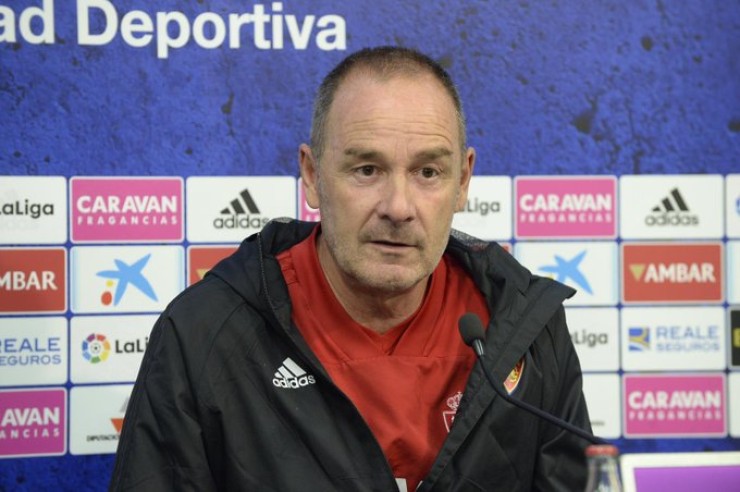Víctor Fernández en rueda de prensa. Fuente: Real Zaragoza.