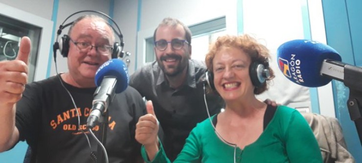 Carlos Azagra en su visita a Aragón Radio con Encarna Revuelta.
