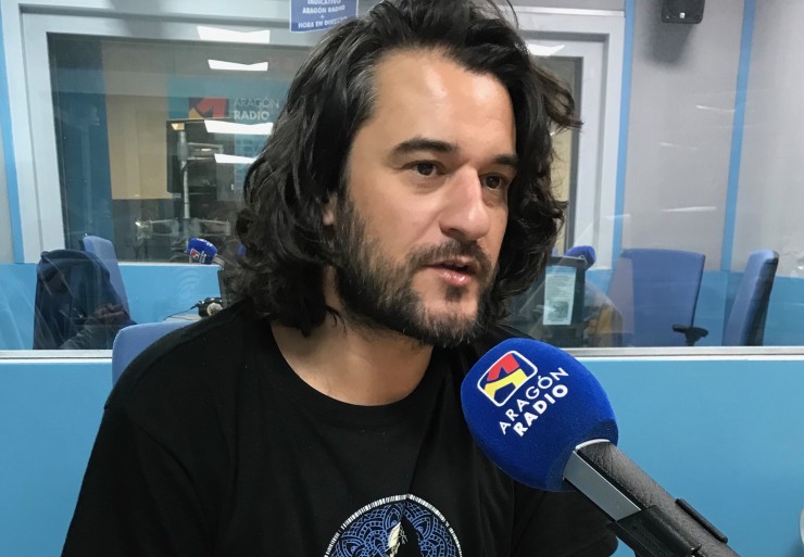 Manuel Jabois es periodista y debuta en el campo de la narrativa con 'Malaherba'.