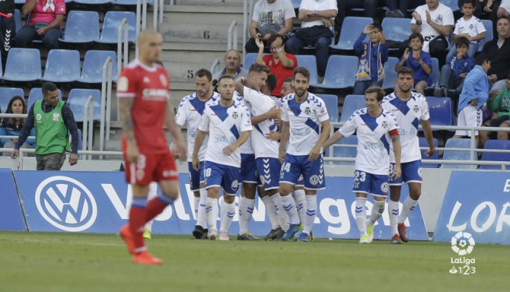 El Tenerife celebra el único gol del partido. Fuente: La Liga.