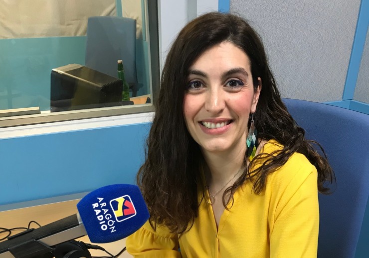Marta Domínguez en los estudios de Aragón Radio