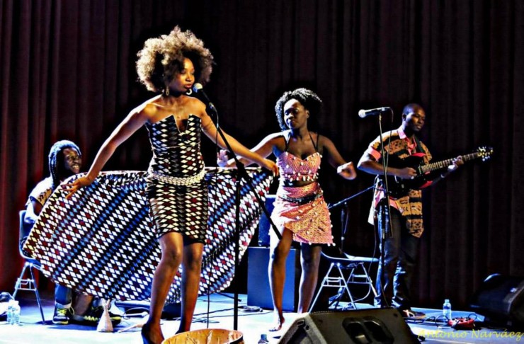 Nakany Kanté, polifacética artista originaria de Guinea Conakry, apuesta por una fusión entre música mandinga y pop