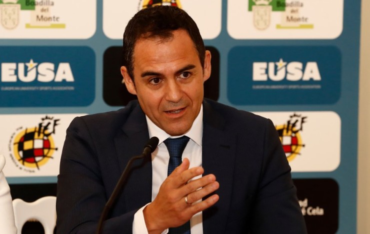 Velasco Carballo anunció que el VAR estará en Segunda División. Fuente: RFEF.