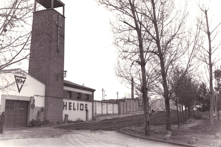 Imagen antigua de la entrada del Centro Natación Helios.