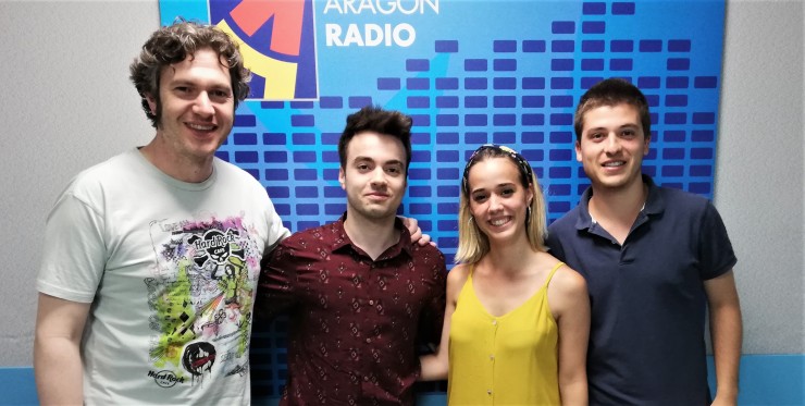Cris García, Jorge Portillo y Sergio Aranda en su visita a los estudios de Aragón Radio