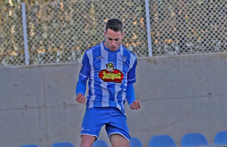El delantero aragonés marcó tres goles la temporada pasada. Fuente: SD Ejea.