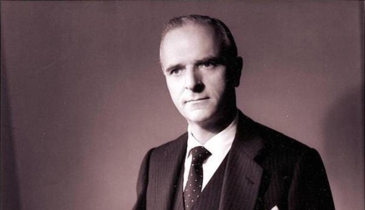 Ángel Sanz Briz fue un diplomático español, destinado como embajador durante la Segunda Guerra Mundial en Hungría