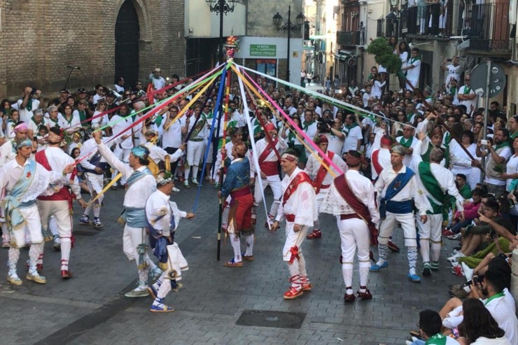 Será la cuarta vez en su historia que la agrupación actúa fuera de las fiestas (F. Danzantes de Huesca)