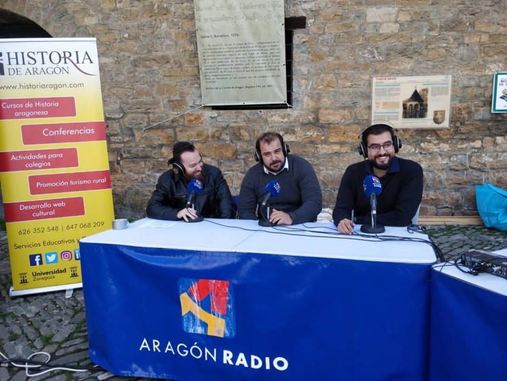 Santiago Navascués, Alan López y Sergio Martínez en el set de Aragón Radio