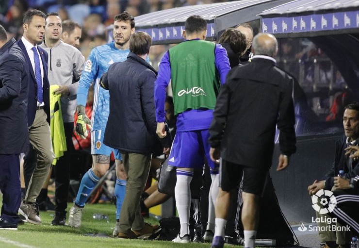 Cristian se retira lesionado en el partido contra Las Palmas. Foto: La Liga.