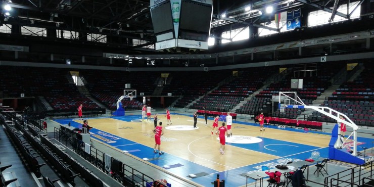 Casademont Zaragoza se ha ejercitado este miércoles por la mañana en la pista del Neptunas Klaipeda. Foto: Basket Zaragoza