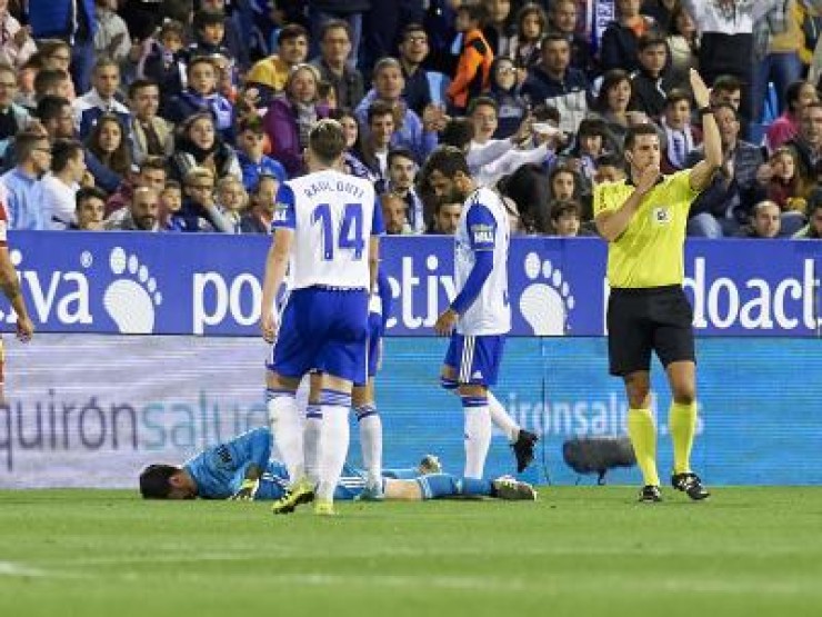 Cristian Álvarez en el momento de la lesión. Foto: Real Zaragoza
