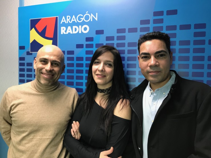 Sergio Muro, Marta Martínez y David Daza, en los estudios de Aragón Radio