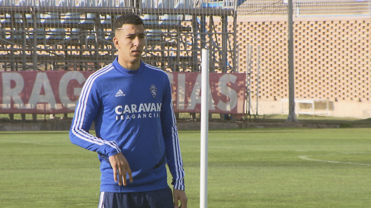 Jawad El Yamiq, en una sesión de entrenamiento con el Real Zaragoza.