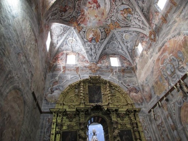 Interior de la ermita de la Virgen de la Esperanza en Bubierca (F. Sipca)
