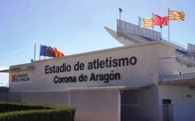 Imagen del estadio de atletismo Corona de Aragón.