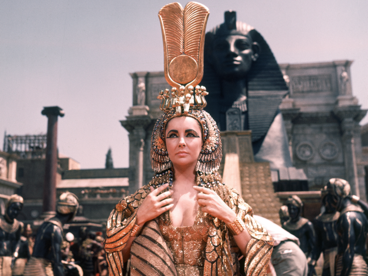 Elizabeth Taylor como Cleopatra