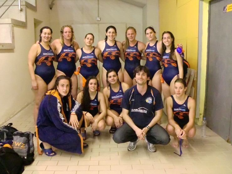 Plantilla de la Escuela Waterpolo Zaragoza de aquella histórica temporada 2010-2011.