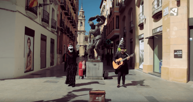 Dead Puppet Orchestra en las calles de Zaragoza