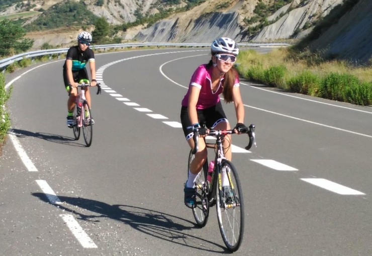 El CETDI Aragón Fondo continúa su preparación con una ruta ciclista por el norte de Huesca. Foto: FADI.