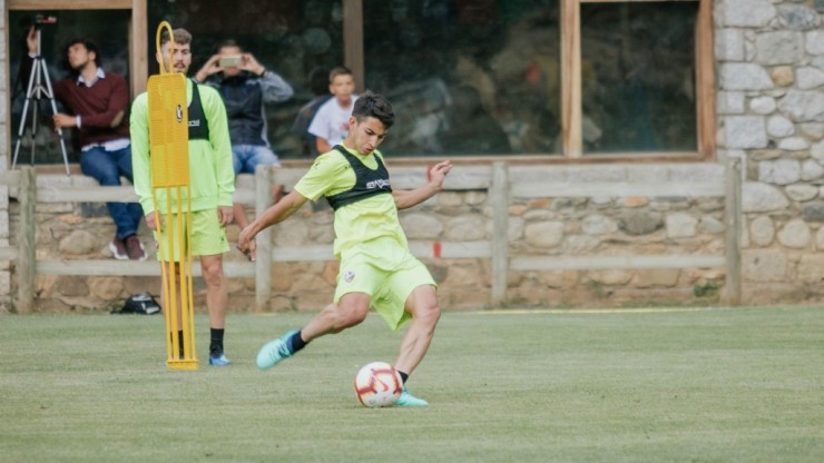 Jonathan Toro, en un entrenamiento de la SD Huesca.