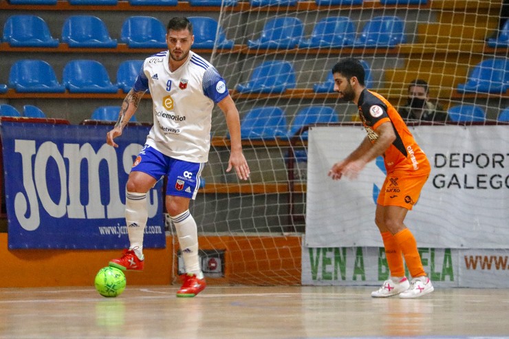Juanqui durante un encuentro con Fútbol Emotion Zaragoza