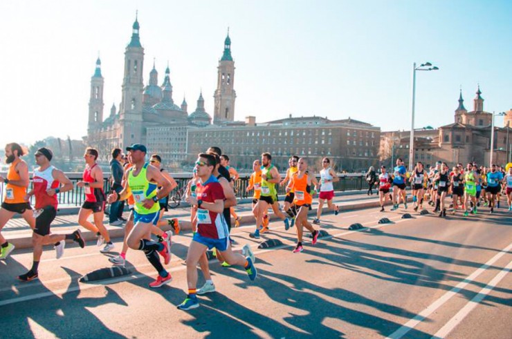 Los inscritos en el Maratón de Zaragoza y la 10 k podrán recuperar el 90% de la cuota. Foto: Zaragoza Deporte.