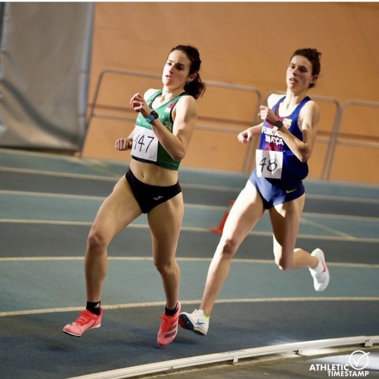 Cristina Espejo durante la competición. Foto: Federación Aragonesa de Atletismo