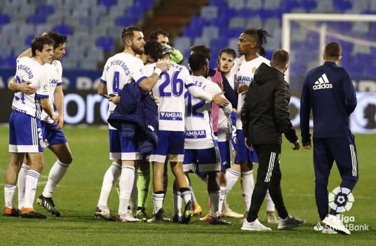 Los jugadores del Real Zaragoza celebran su victoria de ayer ante la Ponferradina. Foto: LaLiga