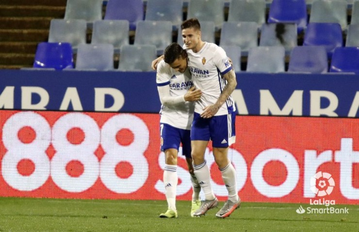 Nárvaez y Vigaray celebran un gol. Imagen: LaLiga.